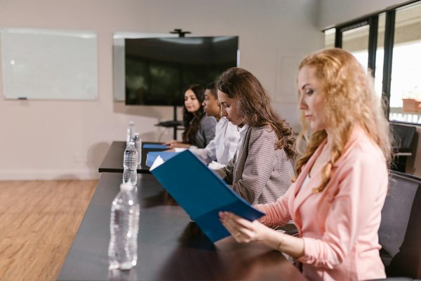 How Can the UK Real Estate Sector Adapt to Digital Transformation?